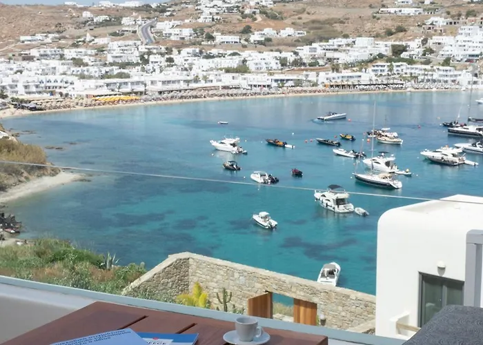 Vibes 2 Ornos (Mykonos)