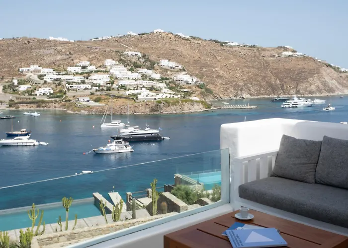 Vibes 2 Ornos (Mykonos)