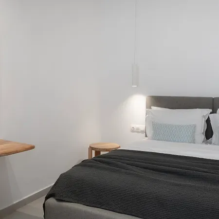 Vibes 2 * Ornos (Mykonos)